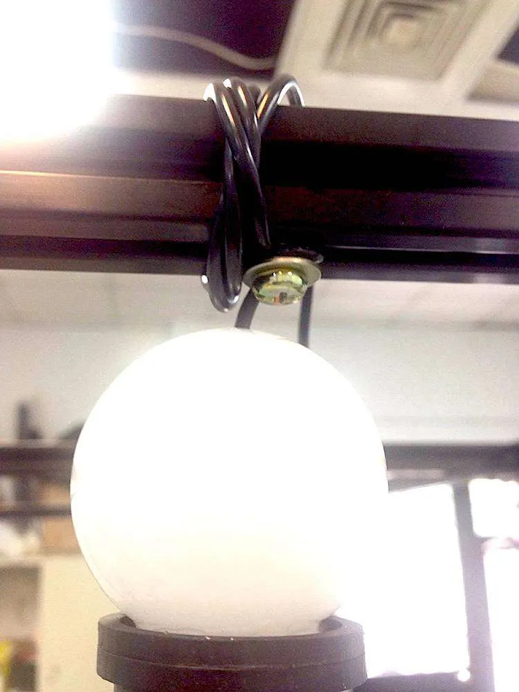 Figure 7I. Assembly process 9